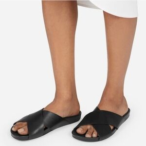 Everlane Form Crossover Black Leather Sandals Size 10 EUC $118